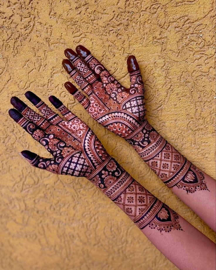 Bridal Mehndi Design on Hands